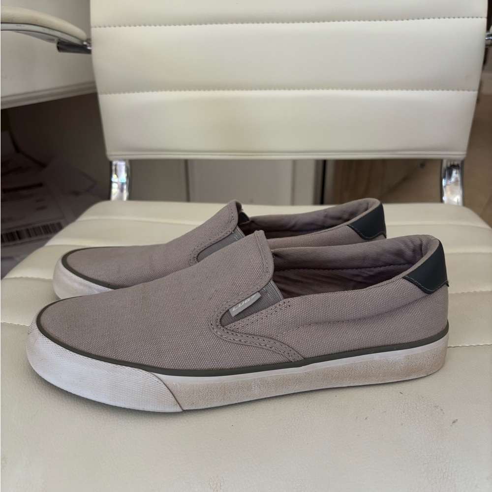 LUGZ Slip On Sneakers‎ 7.5. Grey.